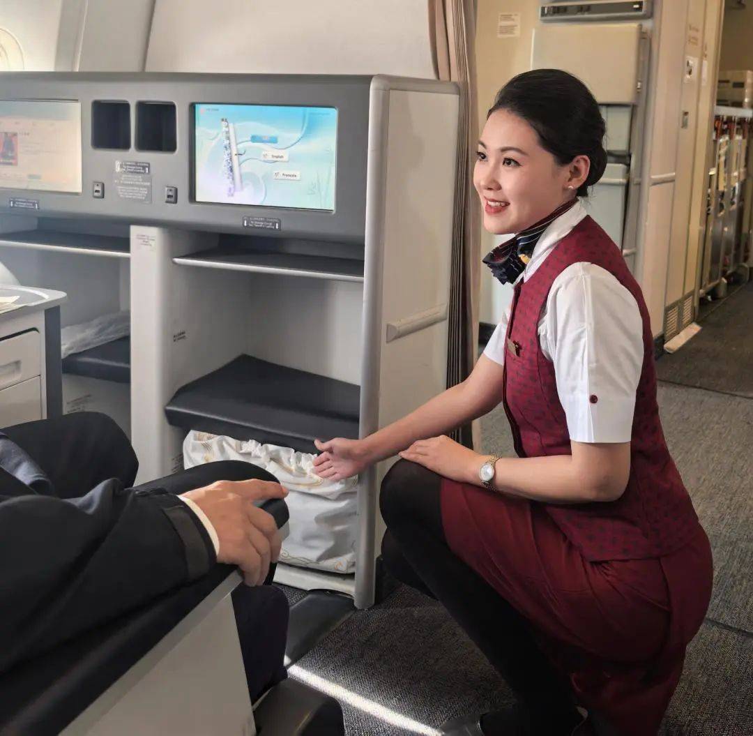 國航推出“愛心隨行”服務系列產品，深化信息咨詢服務體驗